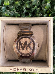 MK Bnz watch